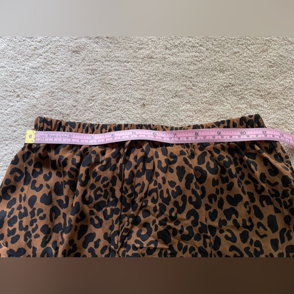 Sienna Sky leopard ruffle shorts size xs - Picture 4 of 4